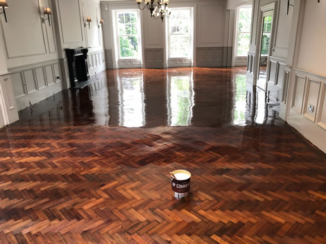 floor lacquering complete