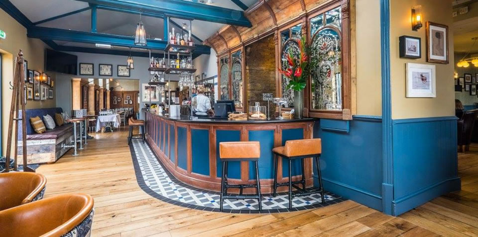 London pub flooring